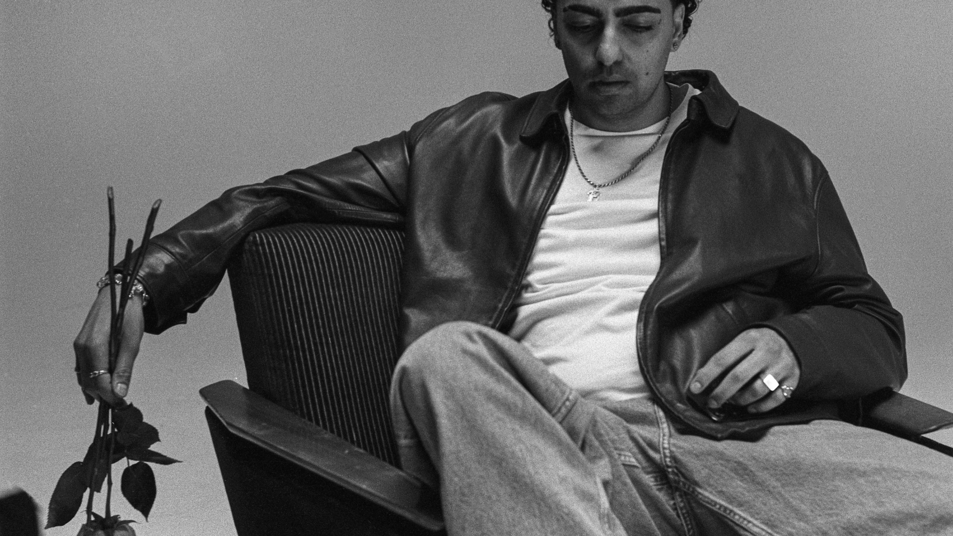 BRKN veröffentlicht sein neues Album im Juli