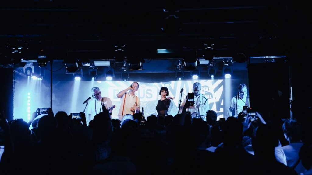 Kraftklub & Domiziana auf dem Reeperbahn Festival 2025